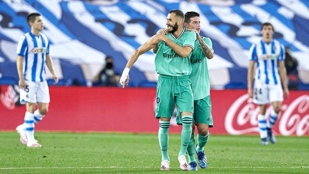 Benzema celebra el segundo tanto del Real Madrid.