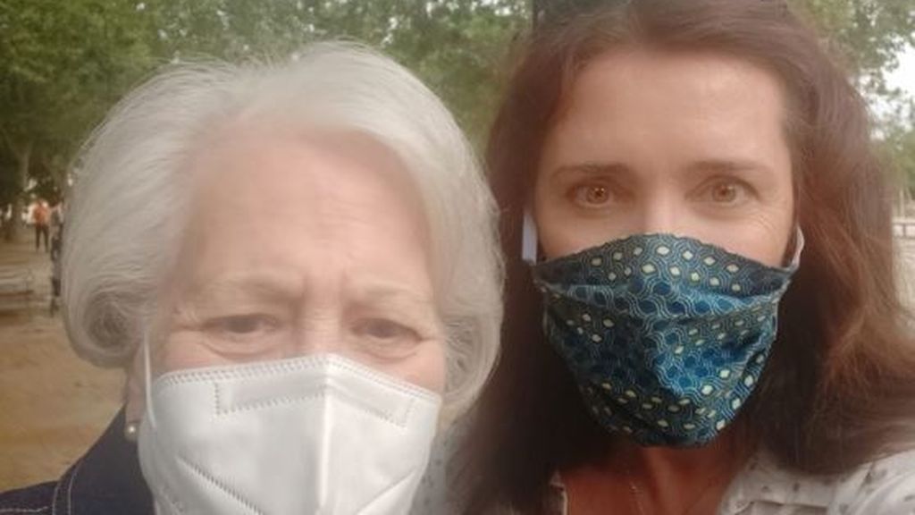 Elvira y Lupe,el primer día que se conocieron en persona