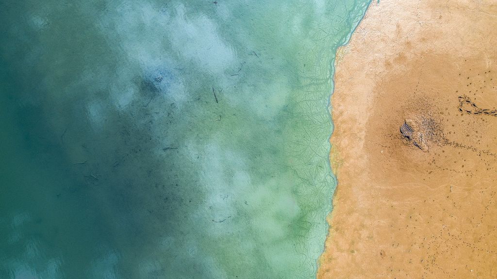Qué supone para una playa tener bandera negra: listado de playas en España Qué supone para una playa tener bandera negra: listado de playas en España