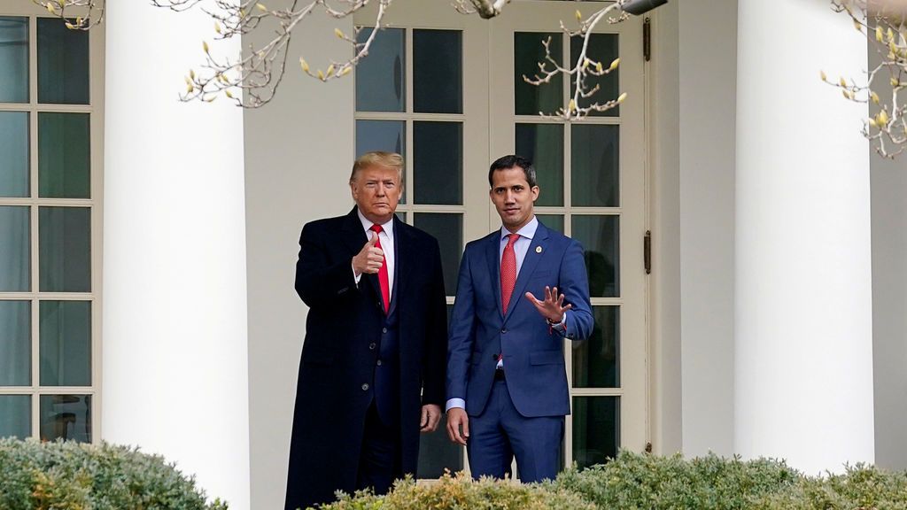 Donald Trump se aleja de Guaidó y está dispuesto a reunirse con Maduro Donald Trump se aleja de Guaidó y está dispuesto a reunirse con Maduro