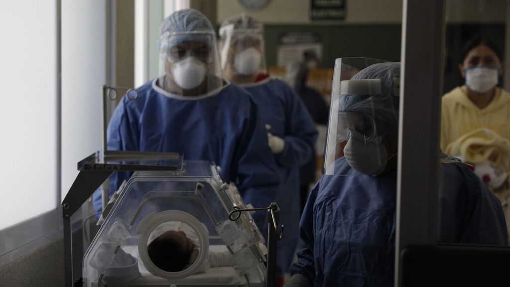 Nacen trillizos con coronavirus en México, un caso "inédito" Nacen trillizos con coronavirus en México, un caso "inédito"