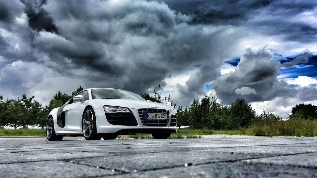 Depósito de coches de lujo en Dubái: ¿dónde van los coches más caros abandonados o averiados?