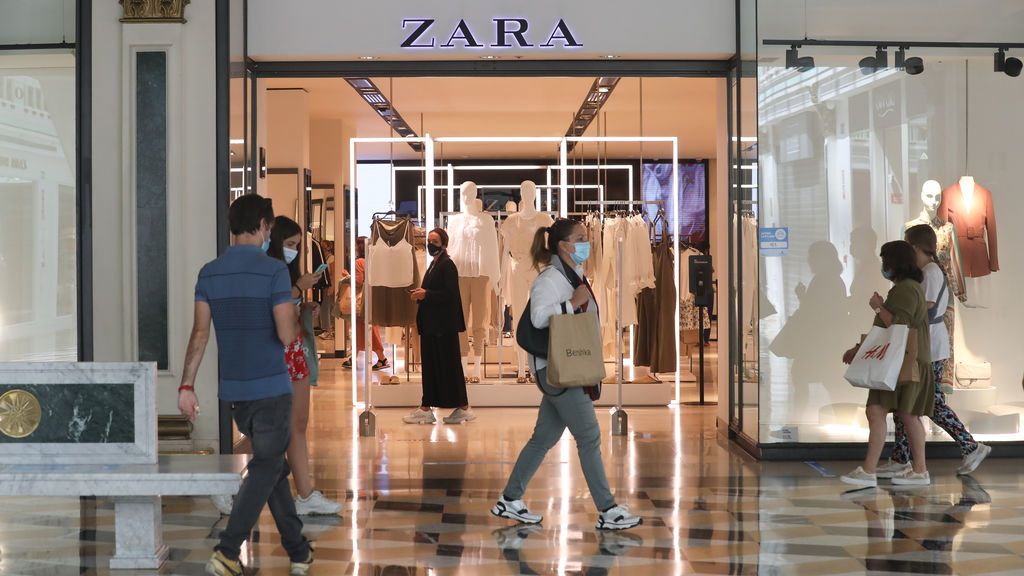 Zara adelanta las rebajas de verano a este miércoles