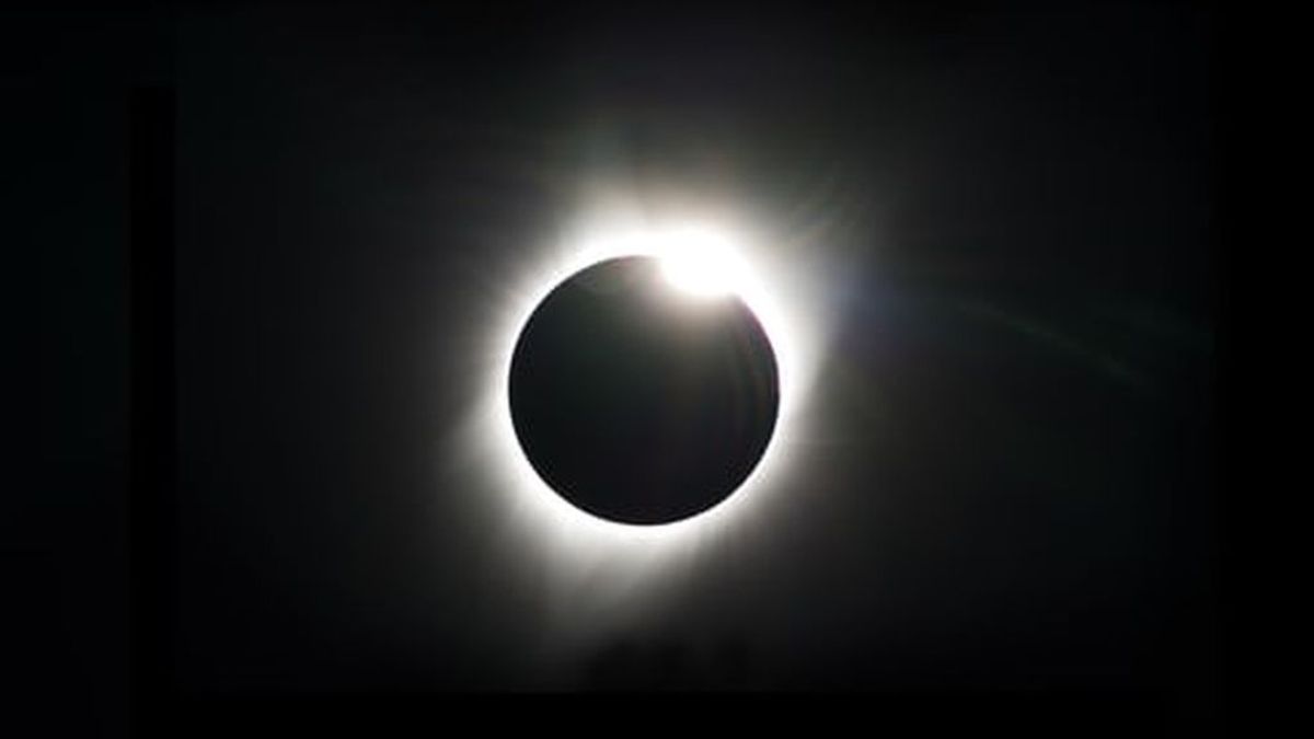Anillo de fuego: el único eclipse anular de Sol del año se vio de lujo en Asia y África
