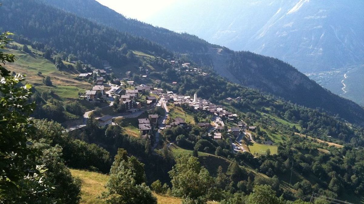 Una aldea suiza ofrece dinero a familias que vayan allí a vivir