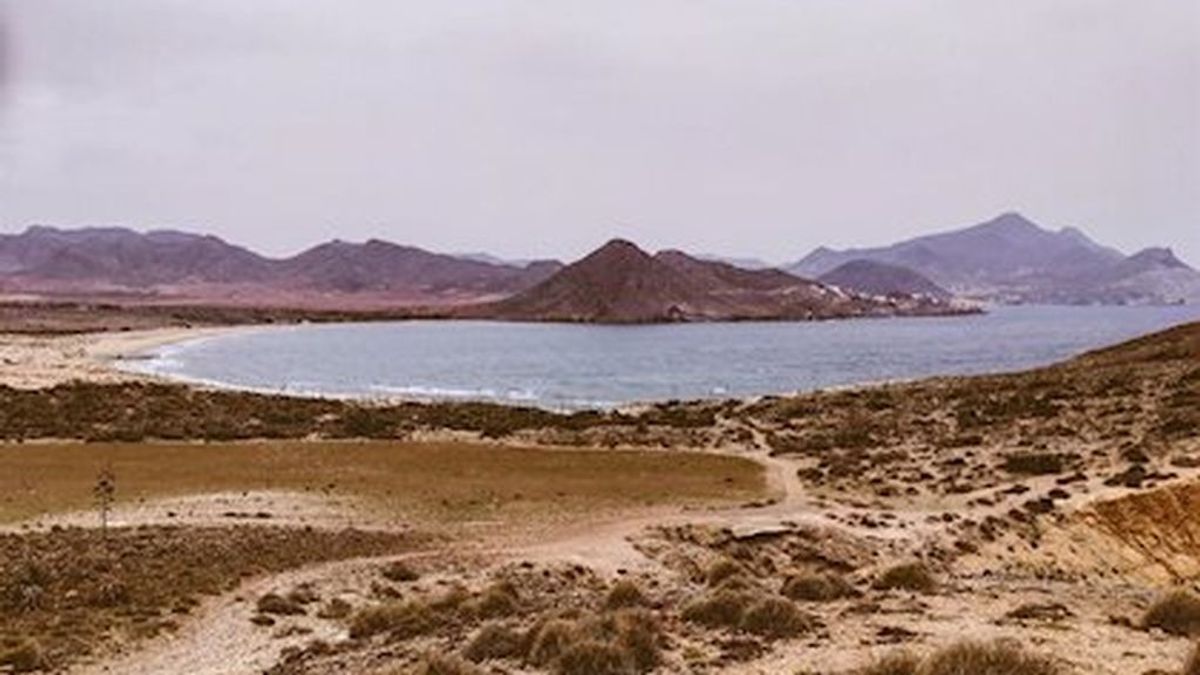 Indignación por la construcción de un hotel de cuatro estrellas en el parque natural Cabo de Gata-Níjar en Almería Indignación por la construcción de un hotel de cuatro estrellas en el parque natural Cabo de Gata-Níjar en Almería