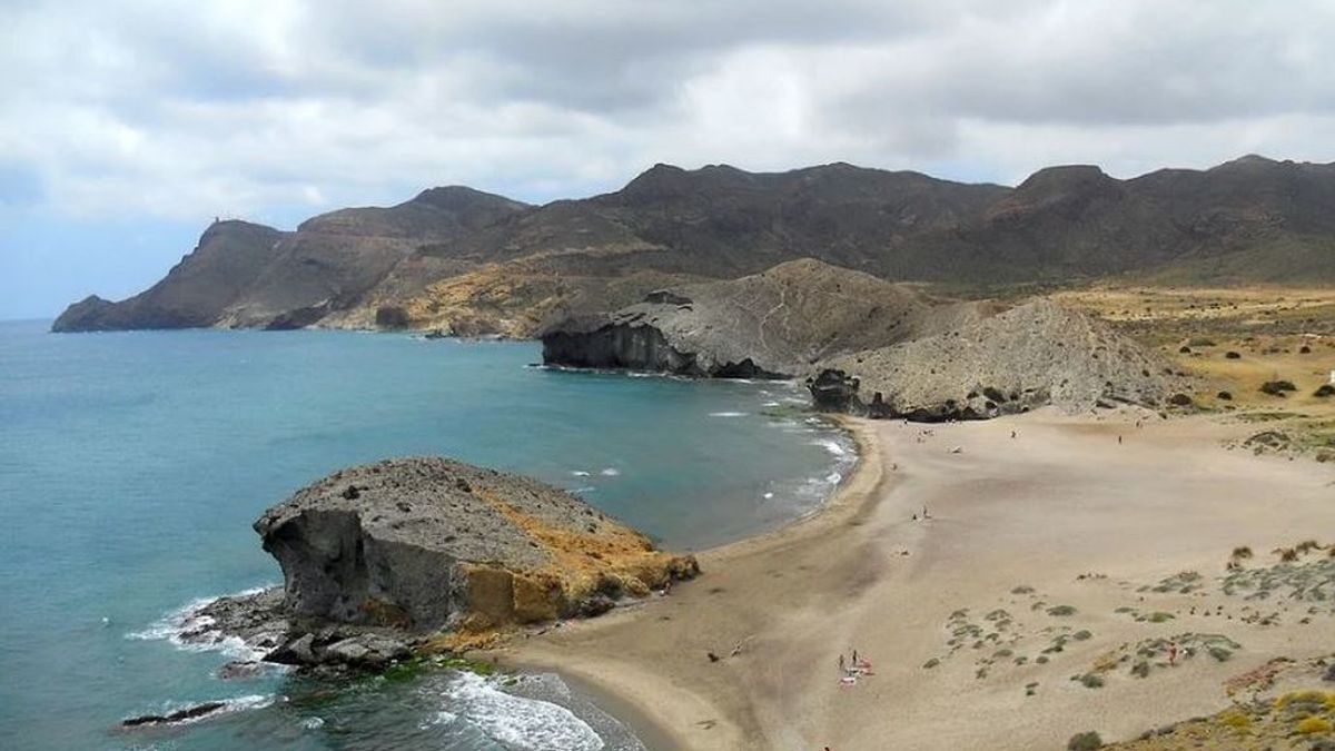 No al hotel en Genoveses: consiguen miles de firmas en un solo día para proteger un parque natural de Almería