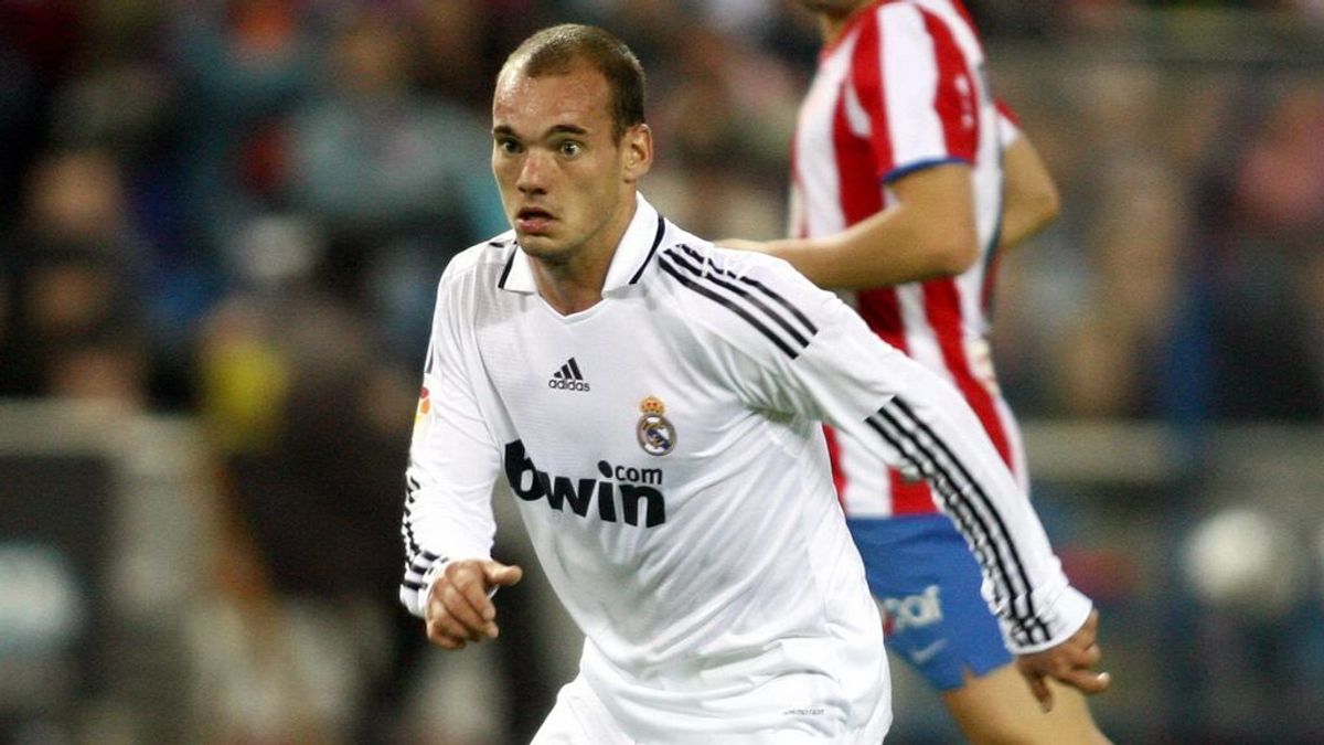 Sneijder, sobre su etapa en el Real Madrid: "El vodka se convirtió en mi mejor amigo" Sneijder, sobre su etapa en el Real Madrid: "El vodka se convirtió en mi mejor amigo"