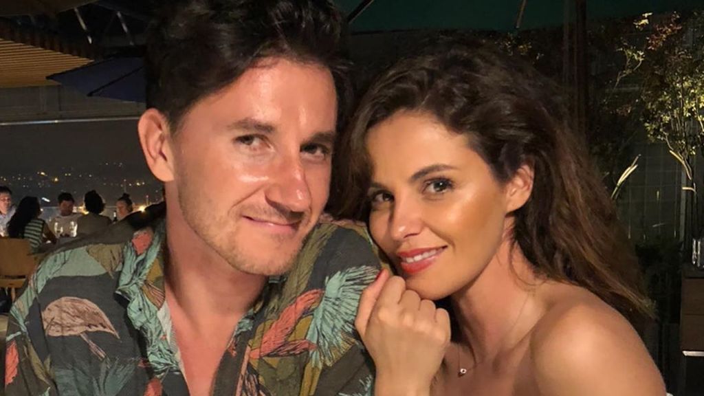 Los 10 años de relación entre Marta Torné y Roger Gual: de compañeros de trabajo a una boda íntima con sus familiares