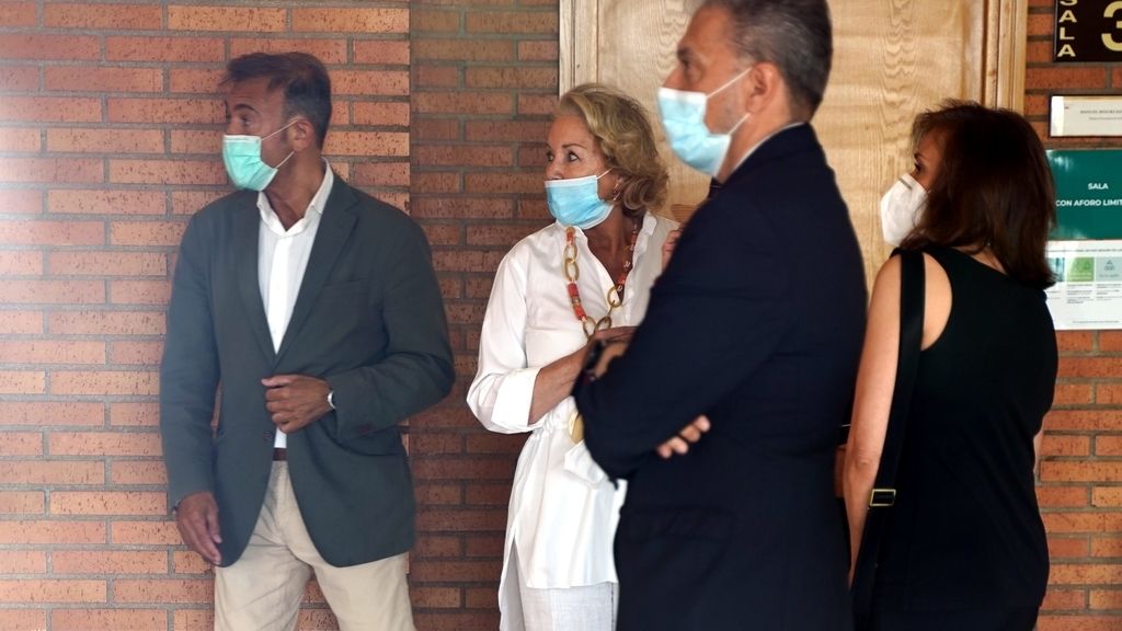 El último adiós a Manolo Segura: familiares y amigos lloran la muerte del padre biológico de Borja Thyssen