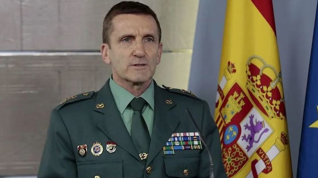 Marlaska asciende al general que afirmó que la Guardia Civil se esforzaba por "minimizar" los bulos sobre el Gobierno Marlaska asciende al general que afirmó que la Guardia Civil se esforzaba por "minimizar" los bulos sobre el Gobierno