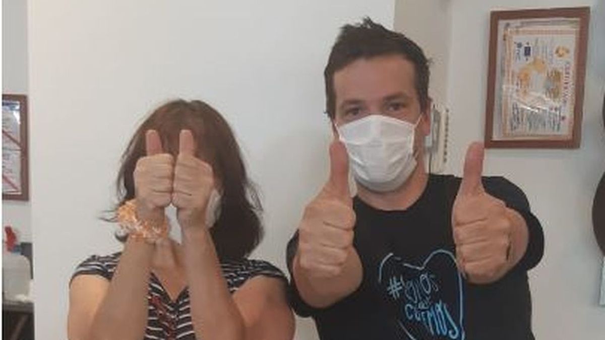 El restaurante obrero que ha devuelto la sonrisa a Paloma: "Con el estómago lleno la vida se ve un poco mejor" El restaurante obrero que ha devuelto la sonrisa a Paloma: "Con el estómago lleno la vida se ve un poco mejor"