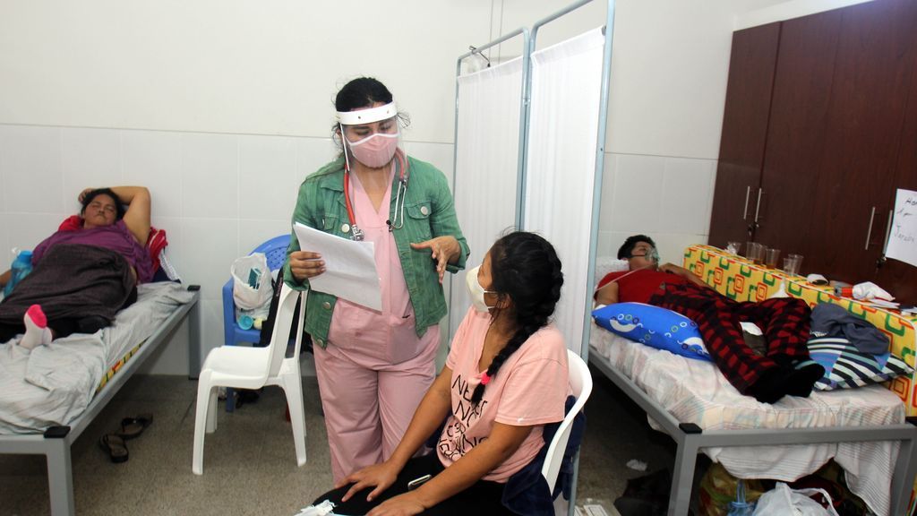 Bolivia amplía un mes más la cuarentena ante el aumento de casos de COVID-19.