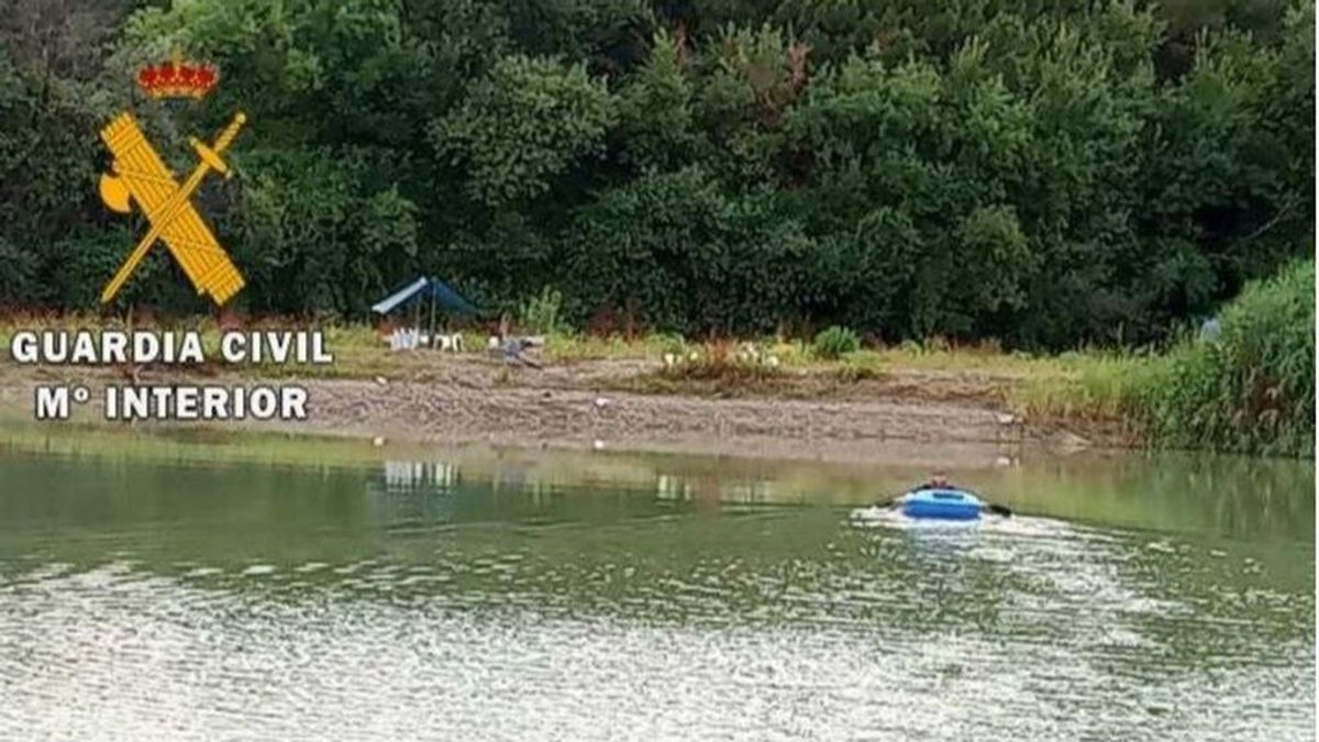 Rescatan a seis personas, dos menores, atrapadas en un saliente del cauce del río Ebro en Fontellas