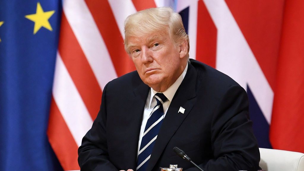 Trump difunde un vídeo con cánticos supremacistas blancos Trump difunde un vídeo con cánticos supremacistas blancos