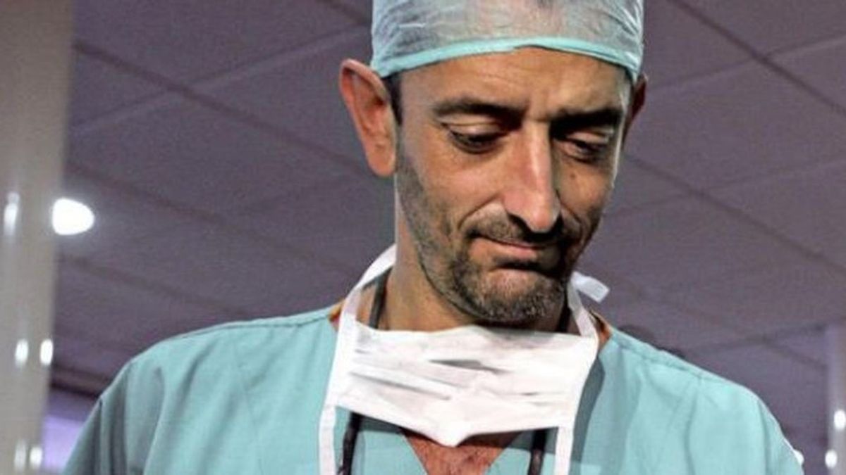 El último desafío del doctor Pedro Cavadas: salvar una pierna de una amputación casi segura