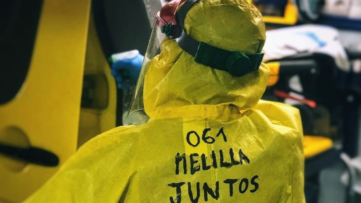 Trabajadores del 061 de Melilla: "Con los EPI no sabemos si sobreviviremos al COVID, al calor seguro que no"