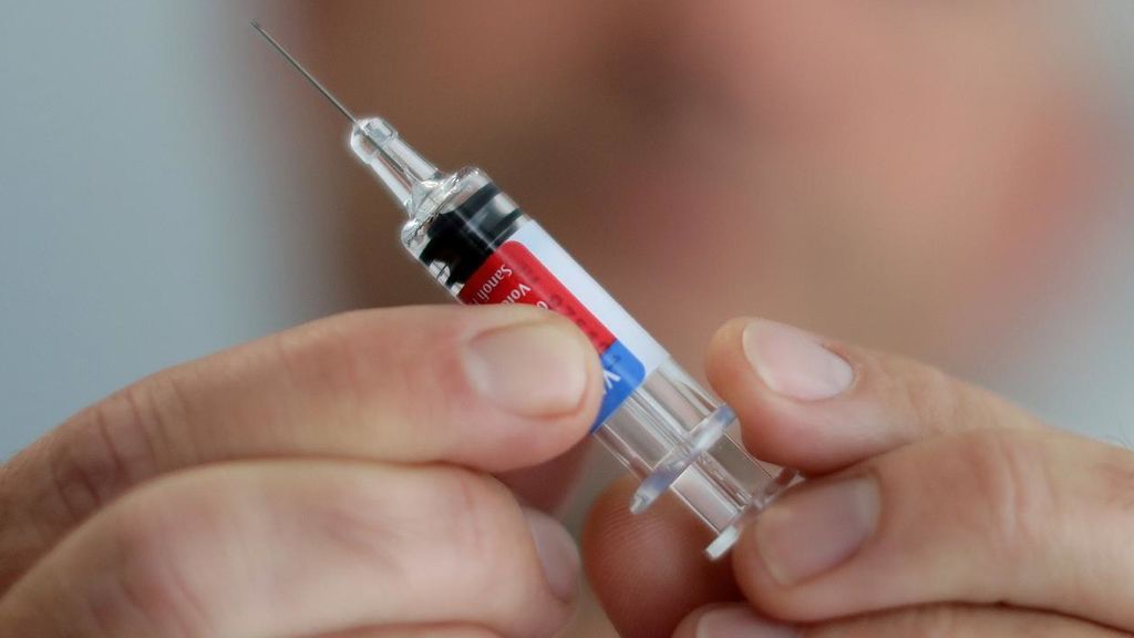 Una empresa china ve prometedora su vacuna contra la COVID-19 tras probarla en humanos
