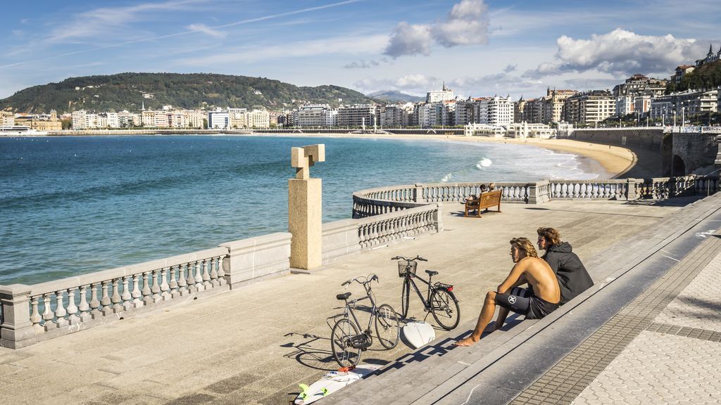 Junio se despide con hasta 42ºC: el martes repuntan las temperaturas Junio se despide con hasta 42ºC: el martes repuntan las temperaturas