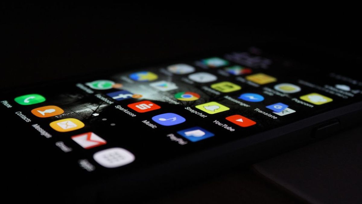 El modo oscuro en Android tiene múltiples beneficios si estás enganchado a tu smartphone