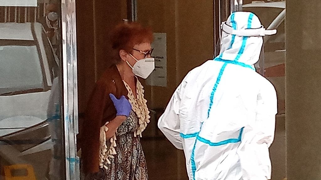 Más de 1.100 personas se han infectado de la COVID-19 en los últimos 51 brotes ocurridos en España Más de 1.100 personas se han infectado de la COVID-19 en los últimos 51 brotes ocurridos en España