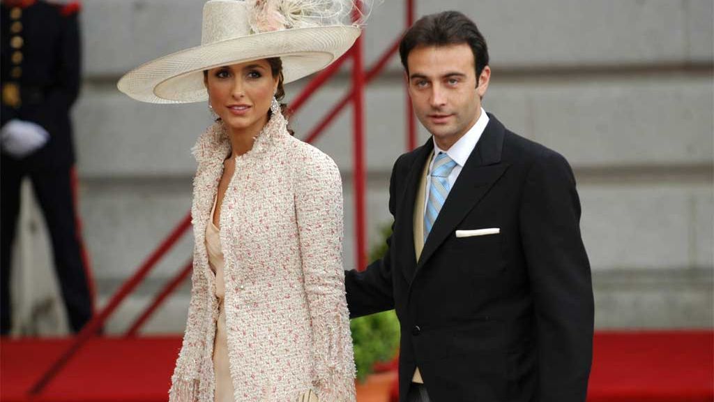 Paloma Cuevas y Enrique Ponce, en la boda de Felipe y Letizia (2004)