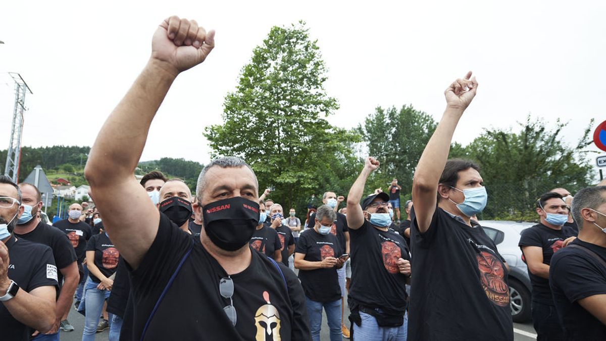 Unos 200 trabajadores de Nissan Barcelona se concentran en la fábrica de Cantabria Unos 200 trabajadores de Nissan Barcelona se concentran en la fábrica de Cantabria