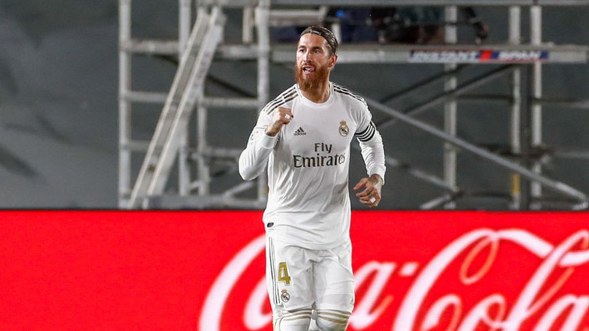 El Real Madrid cada vez más cerca de conseguir La Liga: gana por la mínima al Getafe y se pone a cuatro puntos del Barça (1-0) El Real Madrid cada vez más cerca de conseguir La Liga: gana por la mínima al Getafe y se pone a cuatro puntos del Barça (1-0)