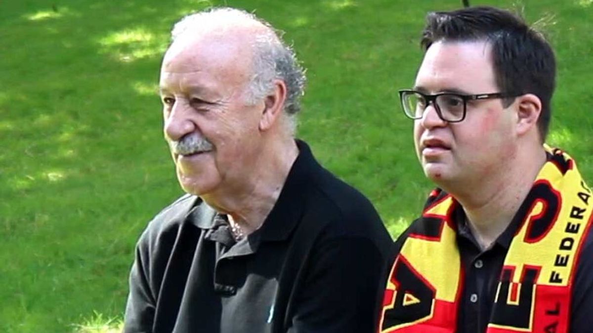 La canción que propone a Vicente del Bosque como presidente del Gobierno y su divertida reacción