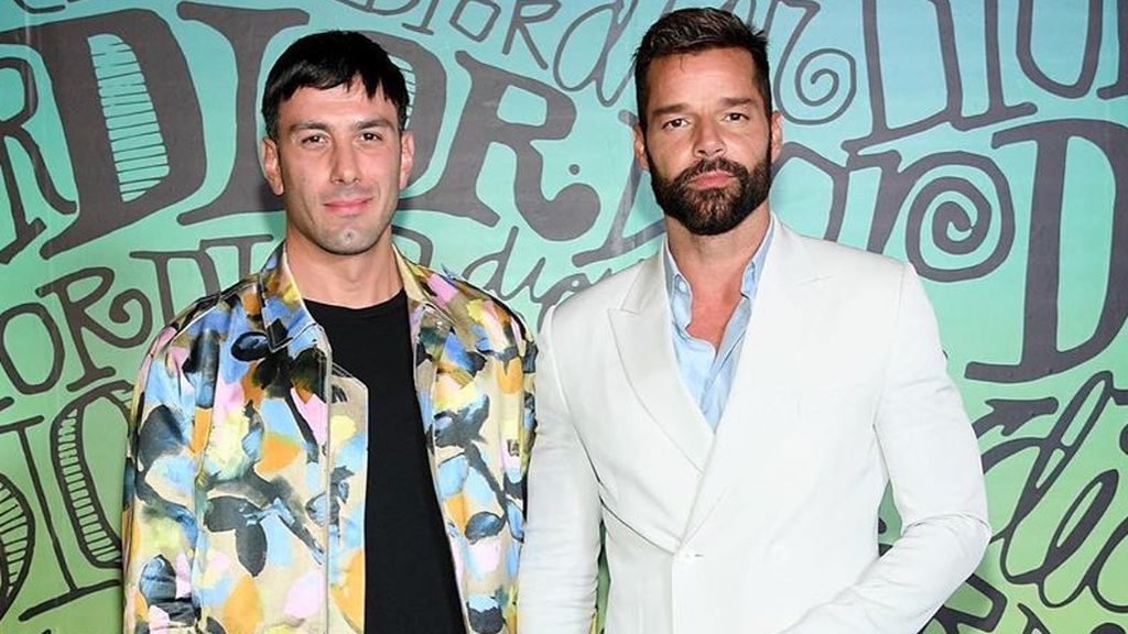 En el patio de su casa y jugando con sus cuatro hijos: La tierna estampa familiar de Ricky Martin y Jwan Yosef