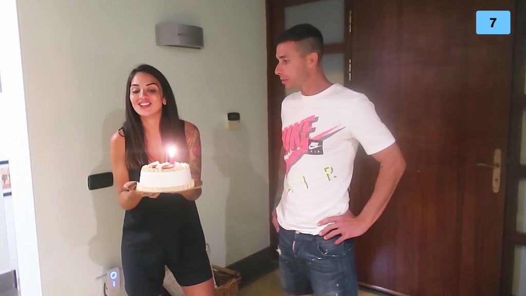 María Hernández organiza un fiestón sorpresa de cumpleaños para su pareja Rubén (2/2)