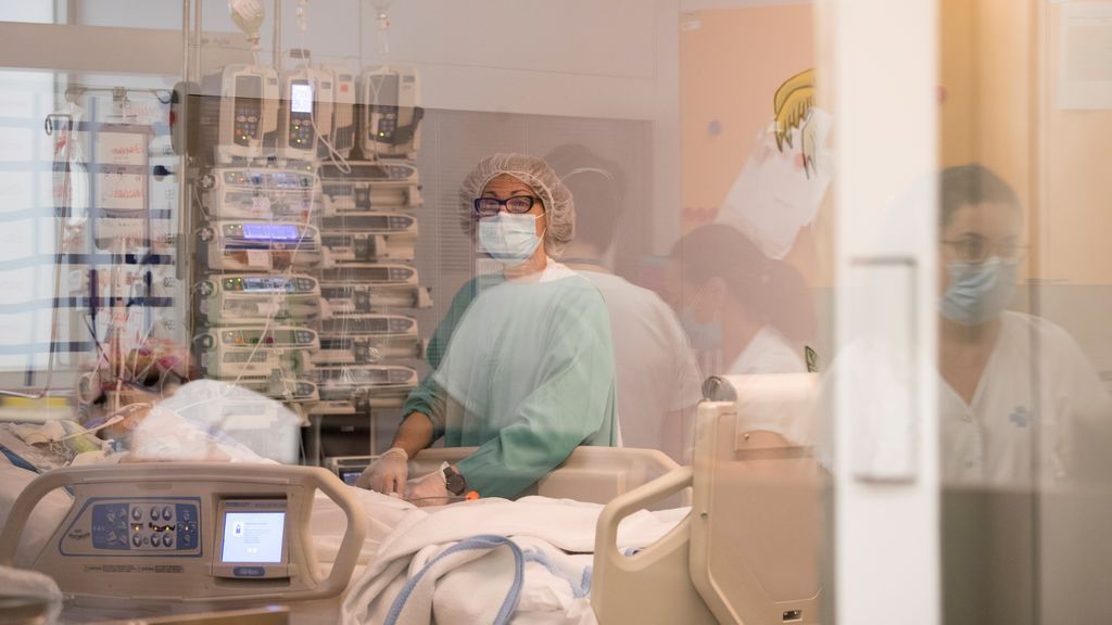 Los casos y las muertes por coronavirus repuntan en España, con 17 y 174 en el último día Los casos y las muertes por coronavirus repuntan en España, con 17 y 174 en el último día
