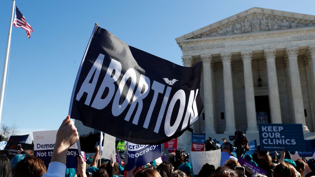 El derecho al aborto en EEUU entra en bucle