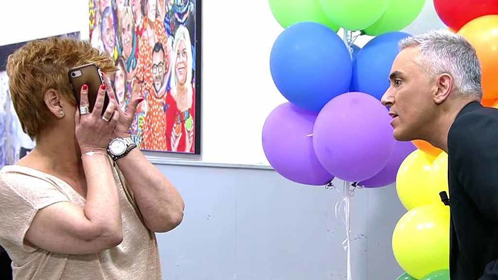 Terelu le susurra a Kiko el motivo de su marcha