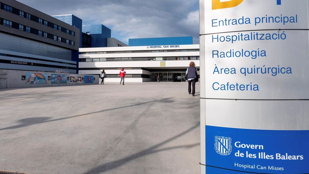 Se decreta el Internamiento forzoso de un hombre que viajó de Barcelona a Ibiza tras dar positivo en coronavirus Se decreta el Internamiento forzoso de un hombre que viajó de Barcelona a Ibiza tras dar positivo en coronavirus