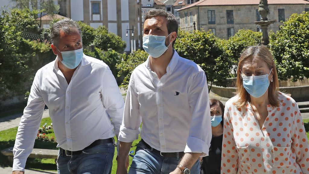 Casado llama a los gallegos a salir a votar e insiste que se puede hacer con total seguridad Casado llama a los gallegos a salir a votar e insiste que se puede hacer con total seguridad