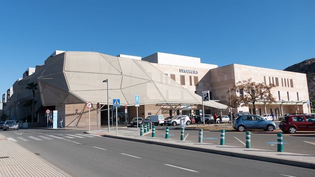 Buscan a un inmigrante infectado de COVID-19 que se ha fugado del hospital de Cartagena Buscan a un inmigrante infectado de COVID-19 que se ha fugado del hospital de Cartagena