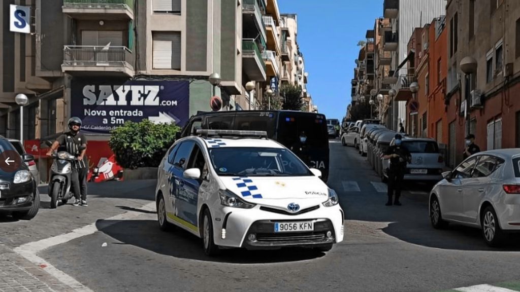 Tres detenidos en una operación contra el terrorismo yihadista en Badalona Tres detenidos en una operación contra el terrorismo yihadista en Badalona