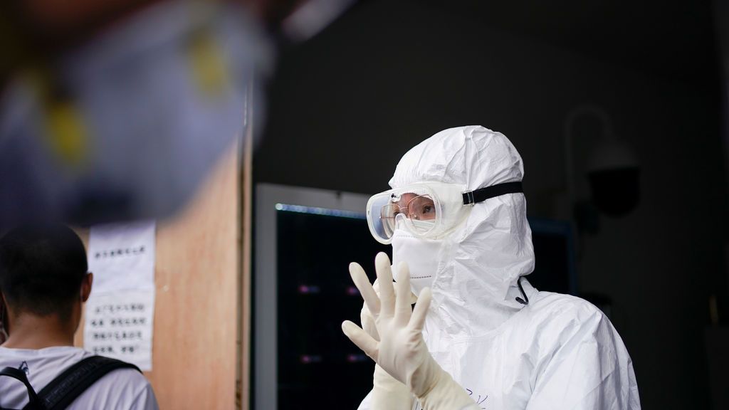 Un asesor del Gobierno chino apunta a España como origen del coronavirus Un asesor del Gobierno chino apunta a España como origen del coronavirus