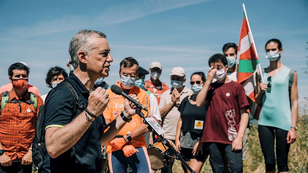 Urkullu insta a la participación masiva para superar "las duras cumbres" que supone la Covid-19 Urkullu insta a la participación masiva para superar "las duras cumbres" que supone la Covid-19