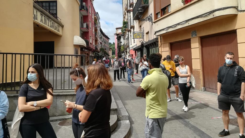Alerta en Ordizia: un rebrote en una zona de bares obliga a cientos de personas a hacerse la prueba del PCR Alerta en Ordizia: un rebrote en una zona de bares obliga a cientos de personas a hacerse la prueba del PCR