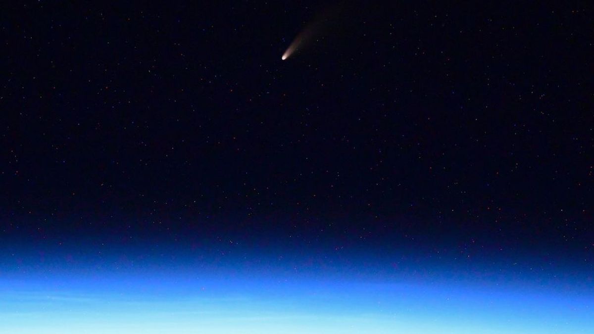 El brillo del cometa Neowise, un regalo para los observadores en julio