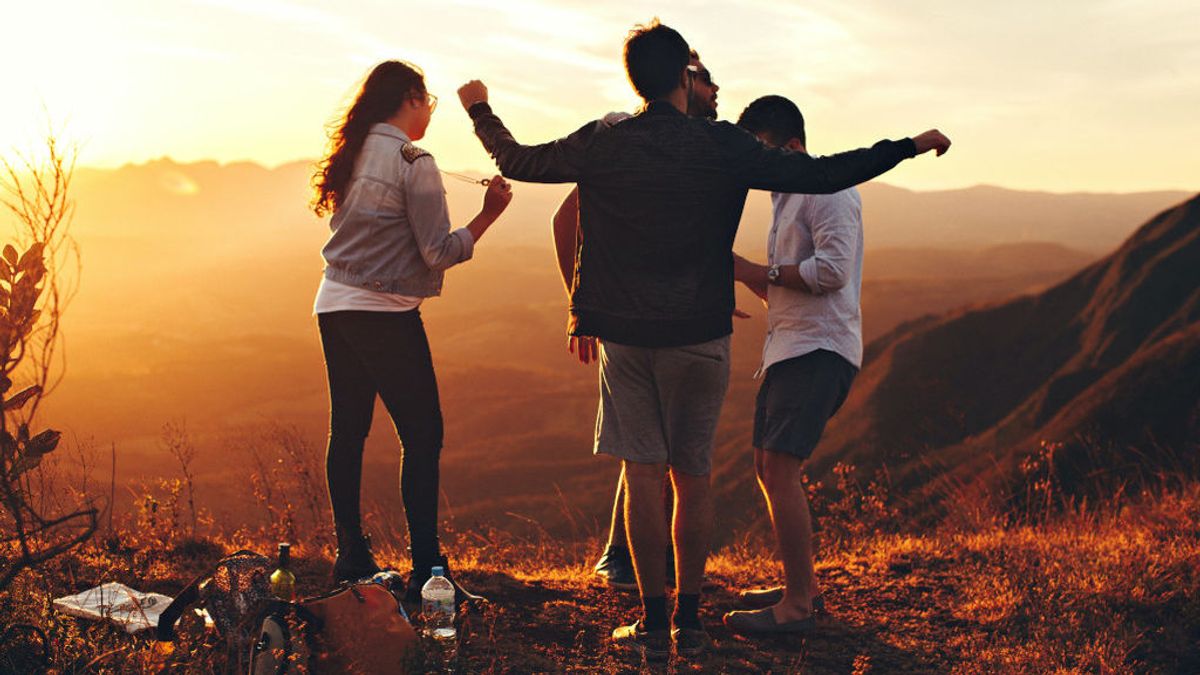 Un psicólogo explica por qué los jóvenes son más propensos a causar rebrotes Un psicólogo explica por qué los jóvenes son más propensos a causar rebrotes