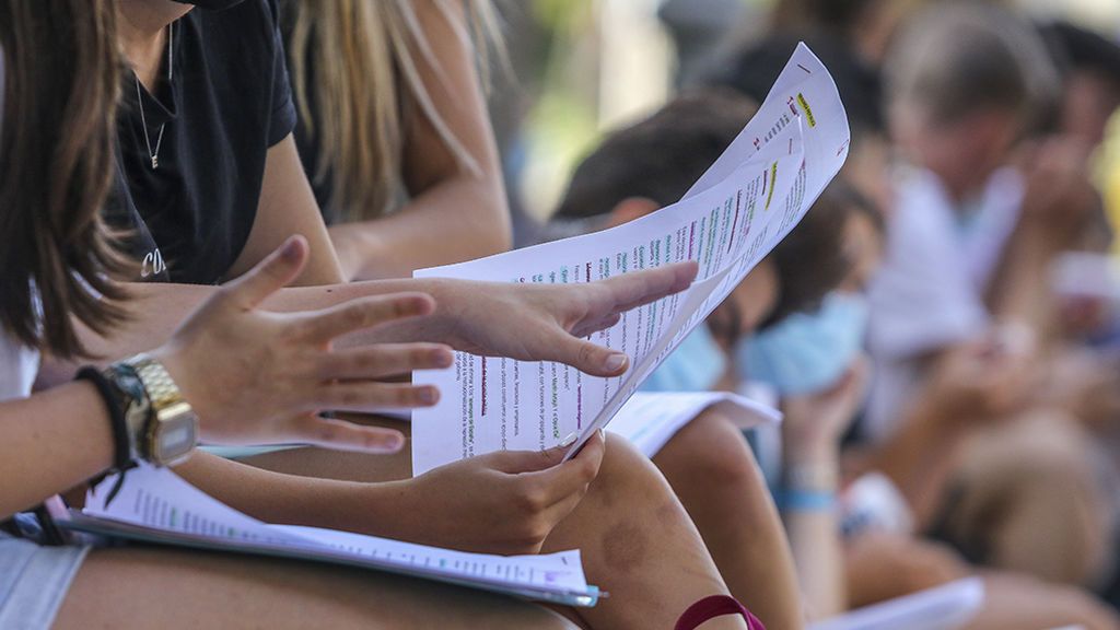 Guía básica para entender la amenaza de Trump de expulsar a los estudiantes universitarios que den clases online