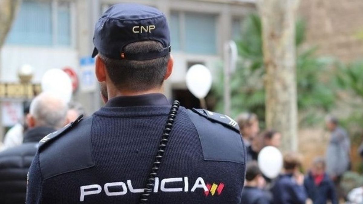 Aspirante a Policía Nacional salva la vida de una mujer en Sevilla