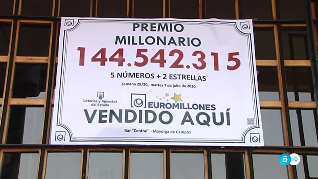 15 amigos de Mayorga (Valladolid) se reparten 144 millones del Euromillones