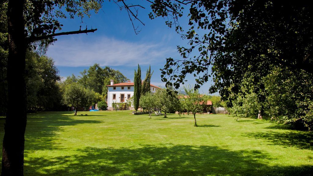 El auge del turismo rural en España: "La gente viaja al campo en busca de la antigua normalidad" El auge del turismo rural en España: "La gente viaja al campo en busca de la antigua normalidad"