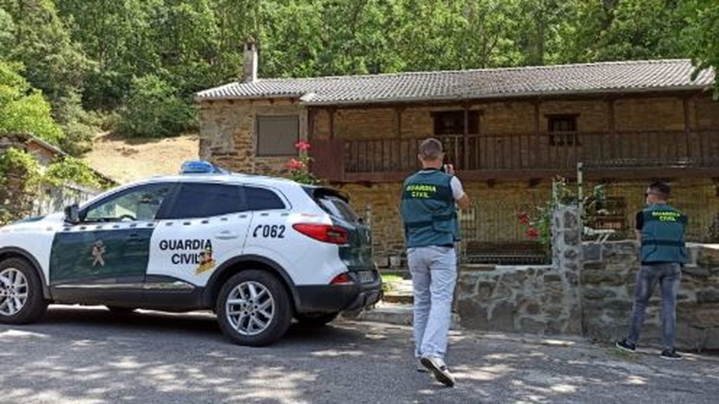 La Guardia Civil detiene a un hombre por estrangular a su madre en un pueblo de León La Guardia Civil detiene a un hombre por estrangular a su madre en un pueblo de León