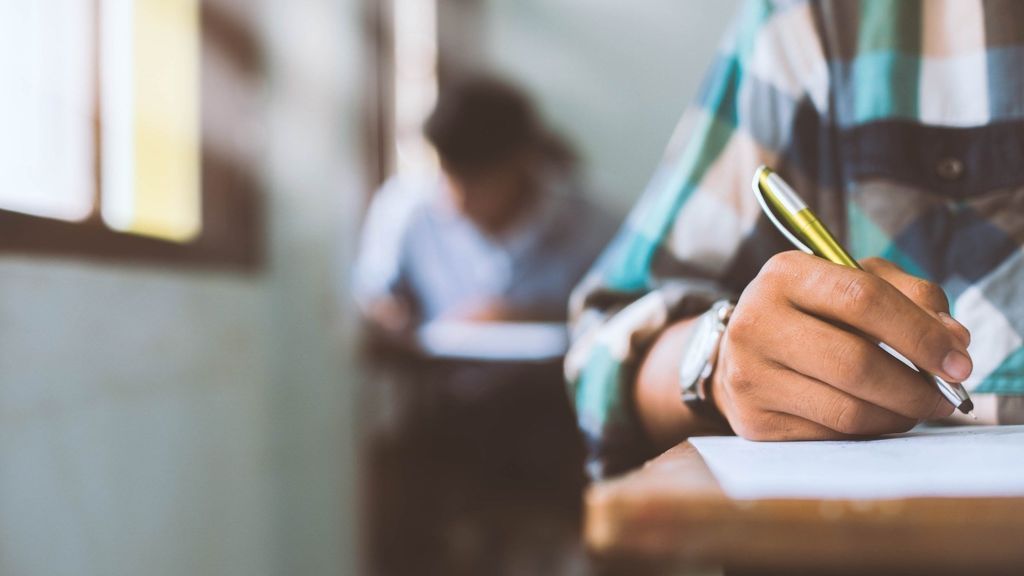 Los menores extranjeros con fines de escolarización podrán prorrogar su estancia en España un curso académico m Los menores extranjeros con fines de escolarización podrán prorrogar su estancia en España un curso académico m