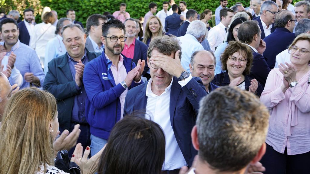 Feijóo renuncia a presidir el PP tras la salida de Mariano Rajoy